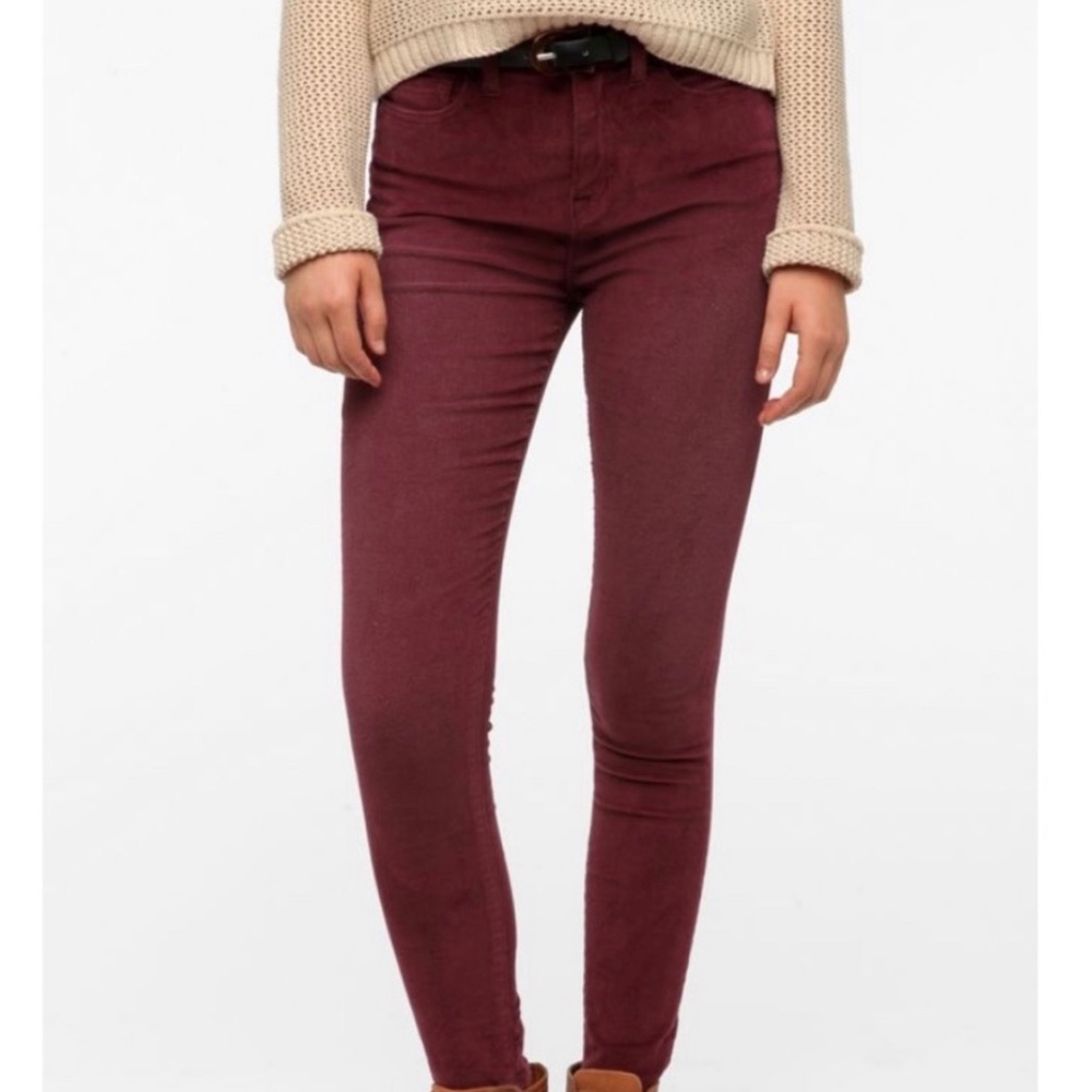 BDG Cigarette High Rise Jeans